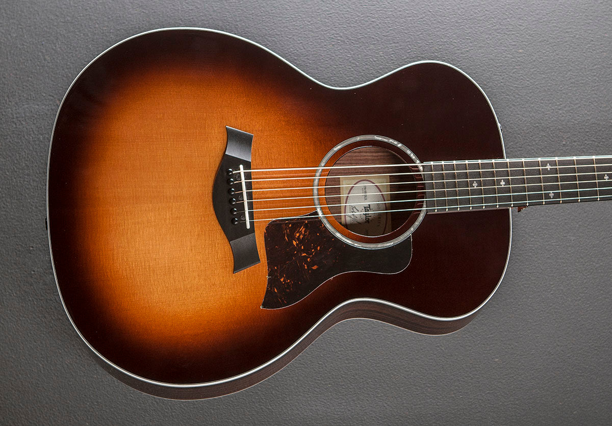 214E-SB DLX – Dave's Guitar Shop