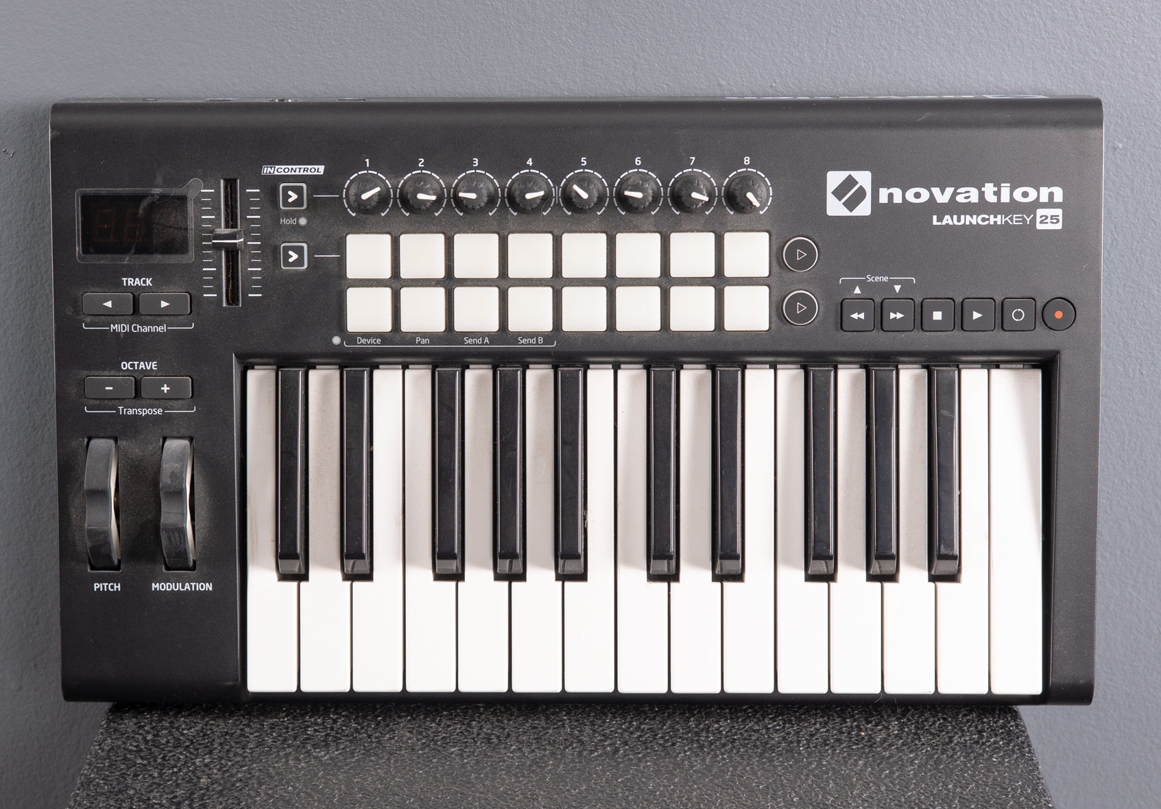 Launchkey 25 MKII, Recent – Dave's Guitar Shop