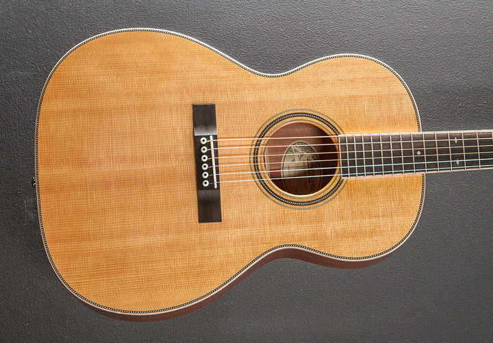 000-44 Mahogany Custom '24