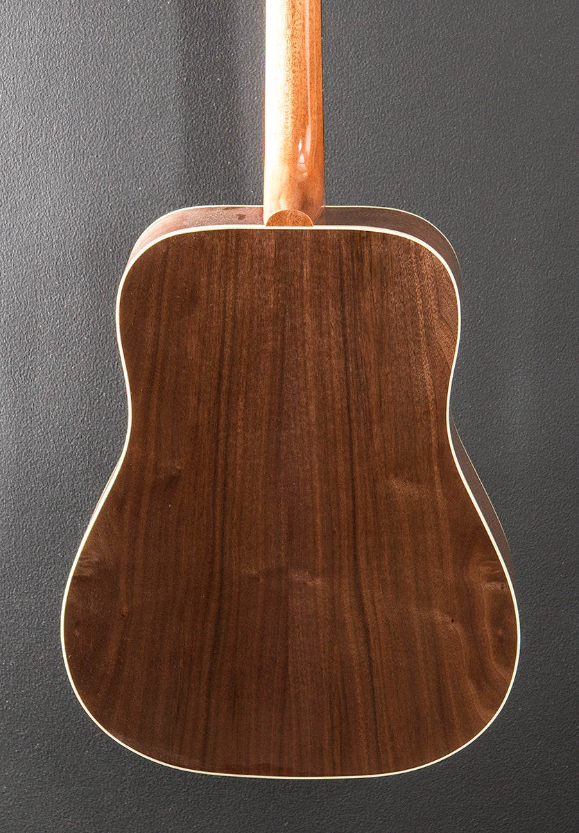 Hummingbird Studio Walnut - Antique Natural