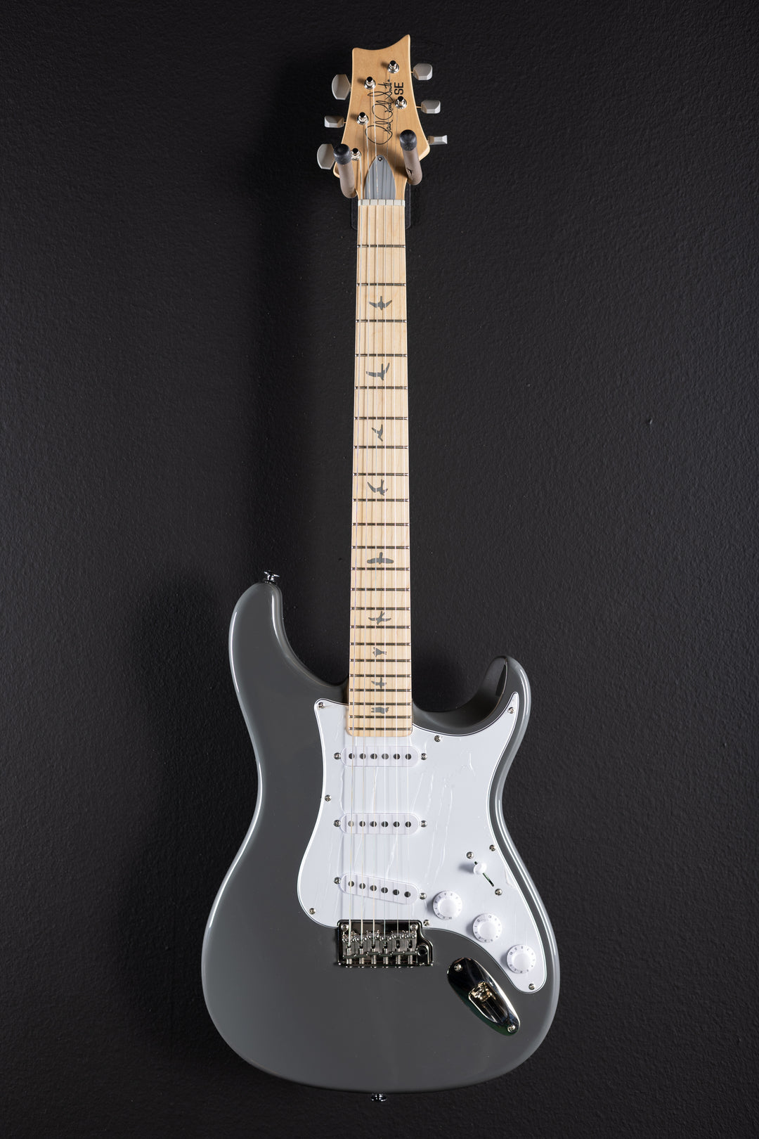 SE Silver Sky w/Maple '23