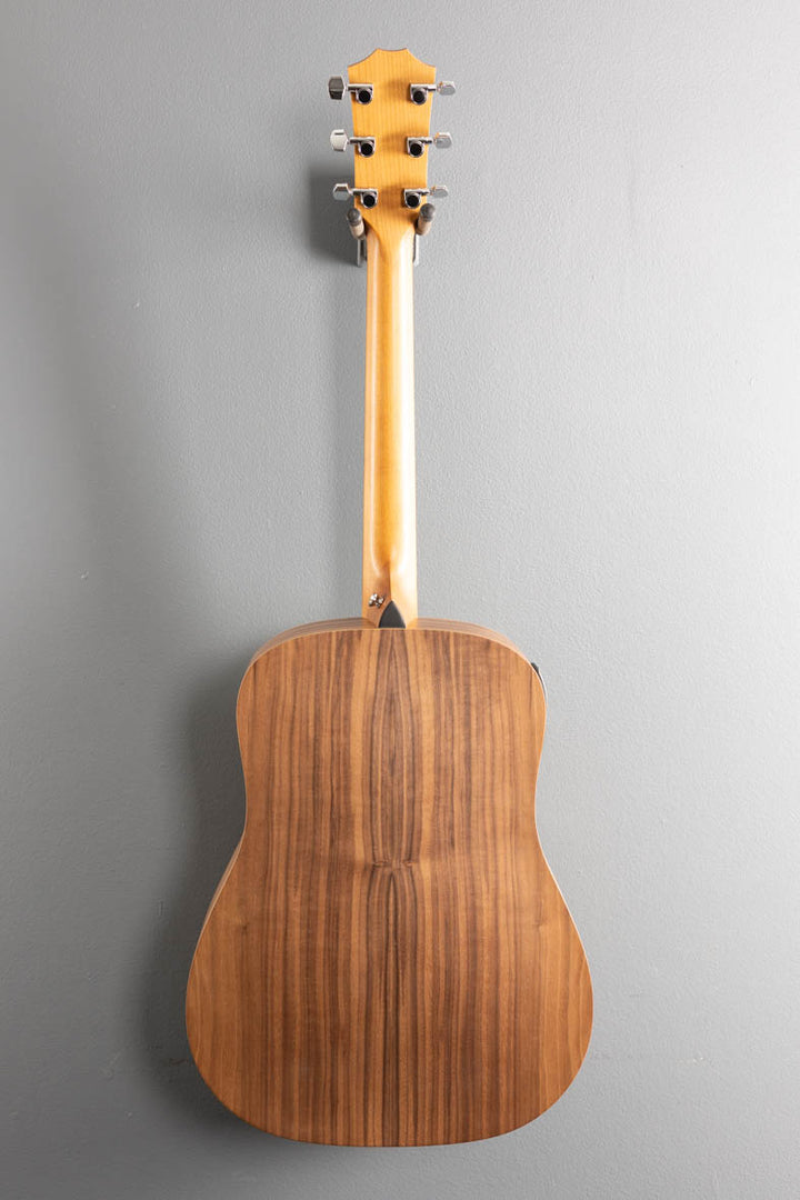 Academy 10E - Sitka Spruce w/Walnut