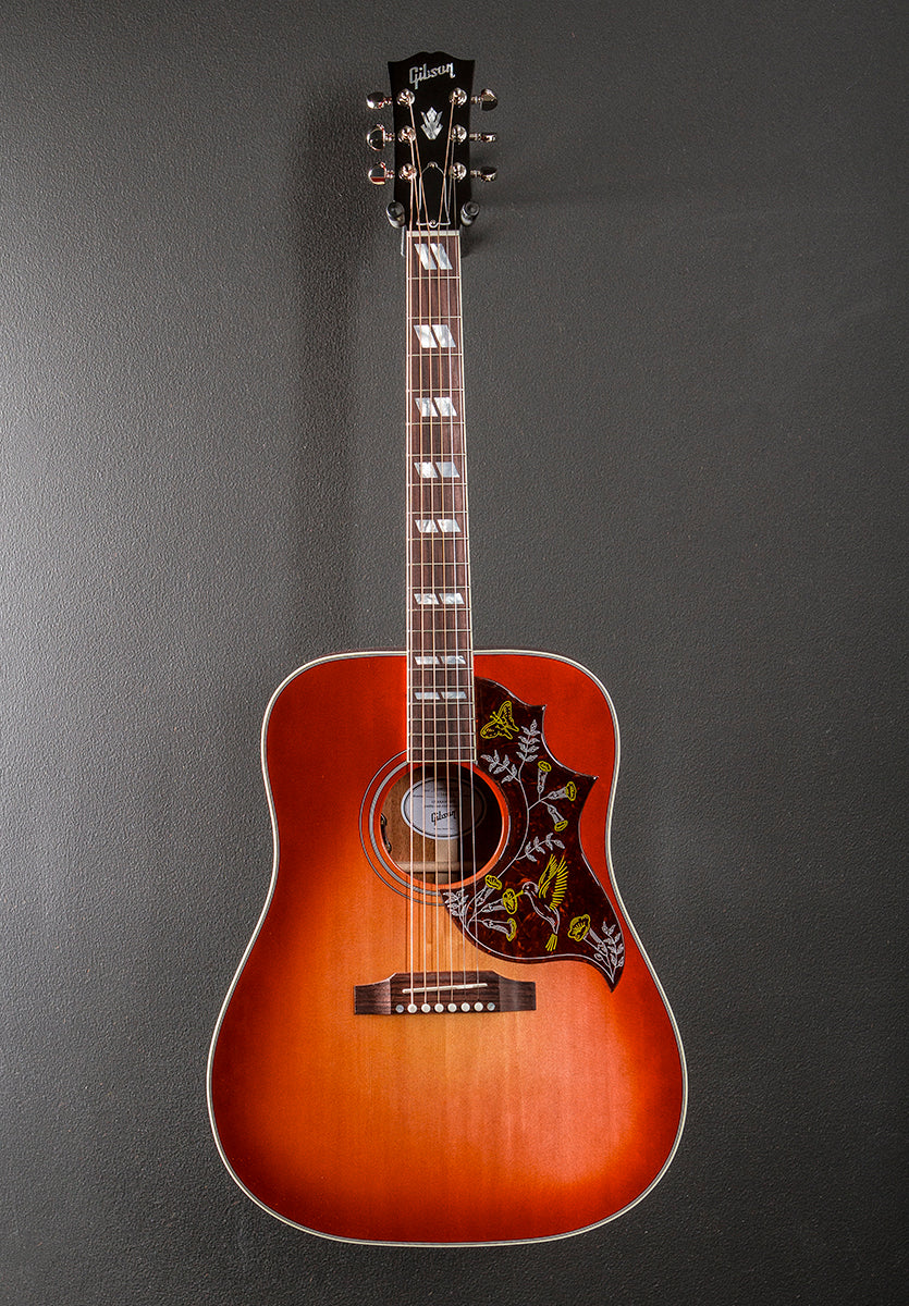 Hummingbird Standard - Vintage Cherry Sunburst