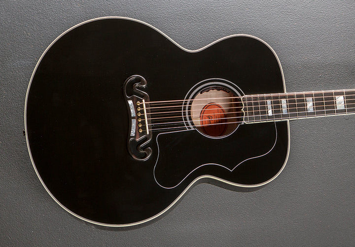 SJ-200 Custom - Ebony