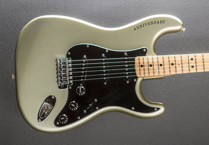 Used Silver Anniversary Strat '79