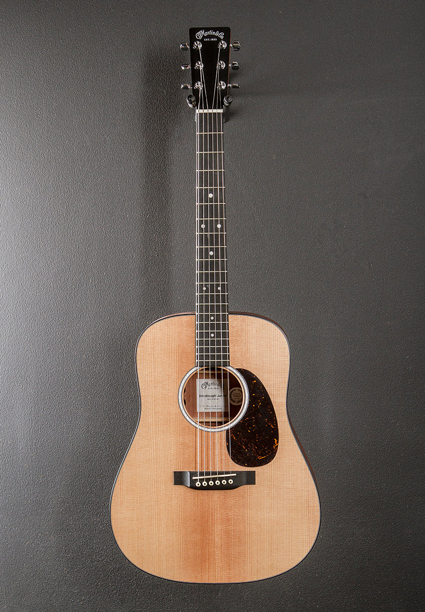 DJr-10E – Sitka Spruce