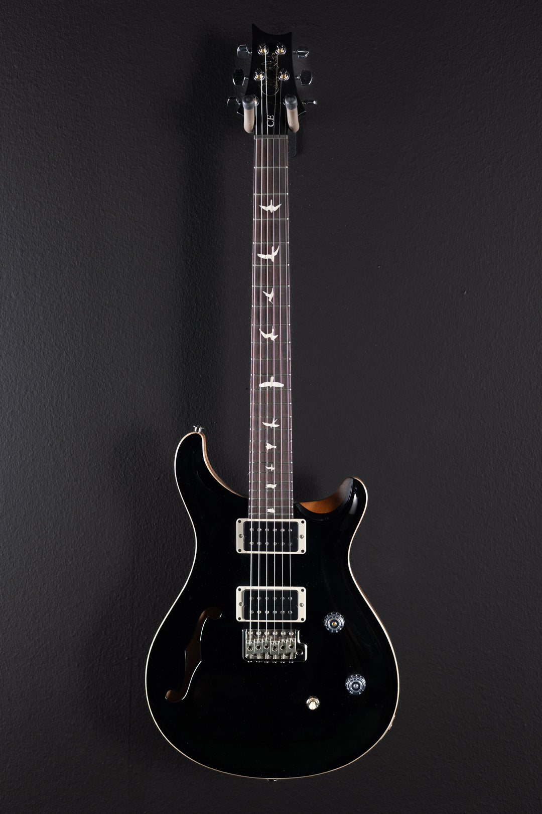 CE-24 Semi-Hollow - Black Top w/Natural