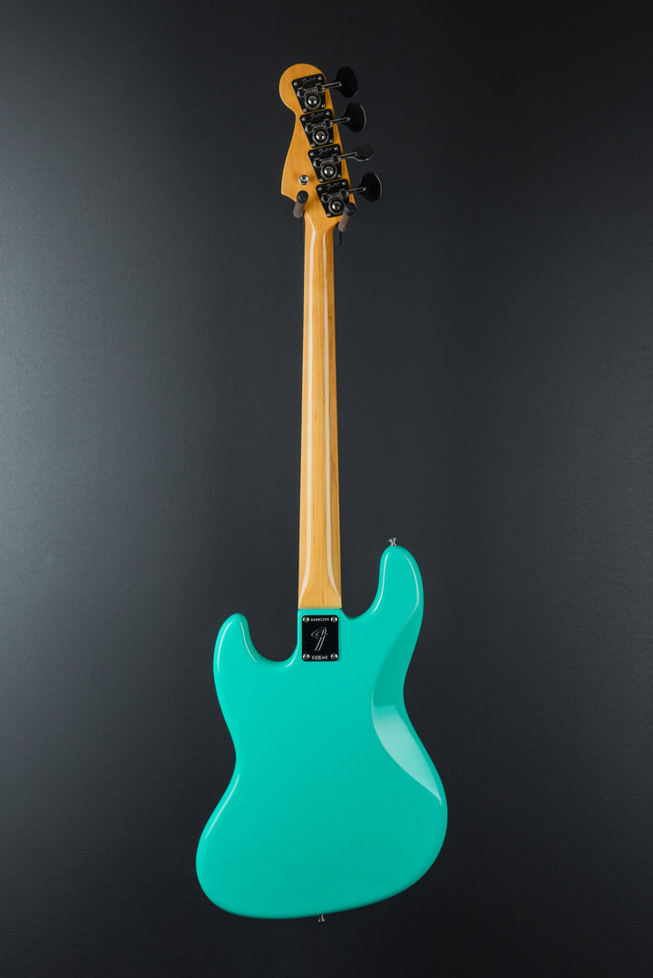 American Vintage II 1966 Jazz Bass - Seafoam Green