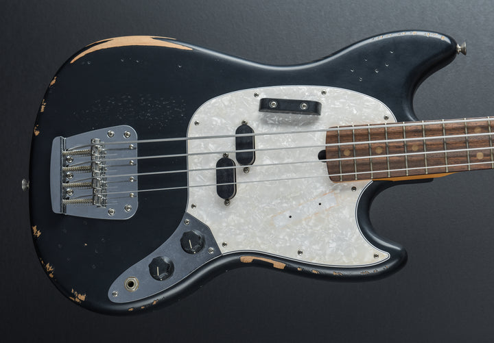 JMJ Road Worn Mustang Bass - Black