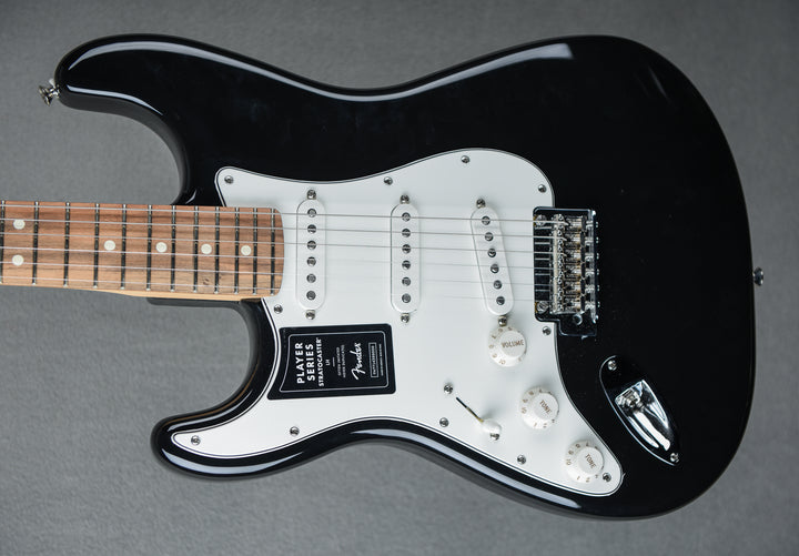 PLAYER STRATOCASTER - LEFT-HANDED