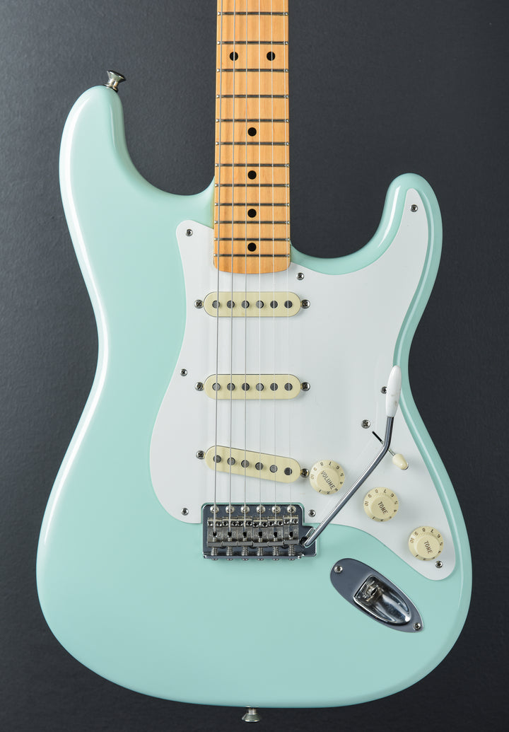 Used Classic Series 50's Strat '07