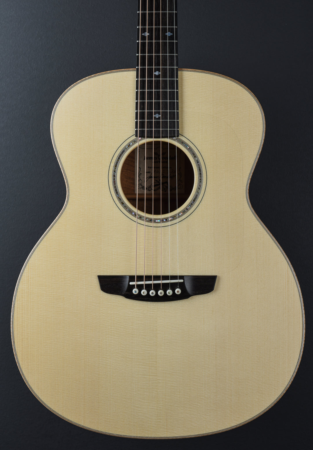 Special Reserve Mahogany Concert Jumbo