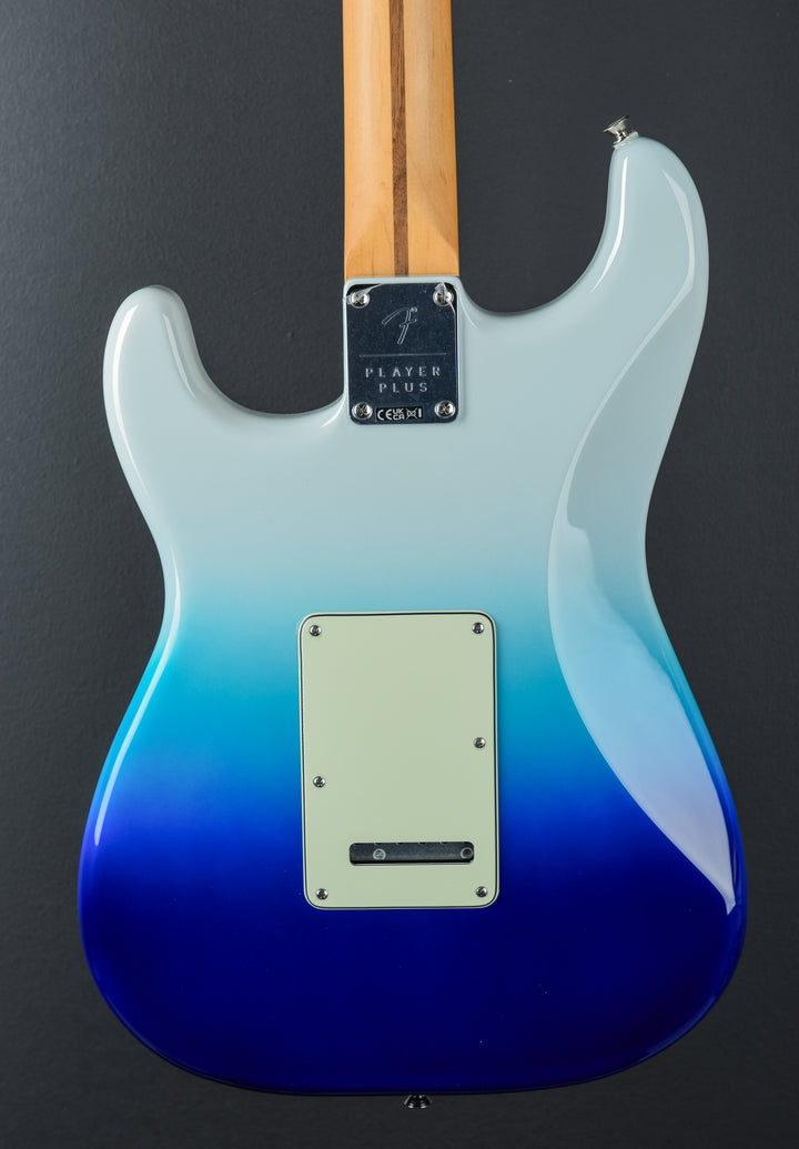 Player Plus Stratocaster HSS - Belair Blue w/Pau Ferro