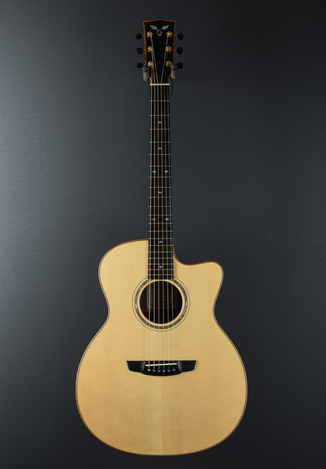 East Indian Rosewood Concert Jumbo Cutaway '20