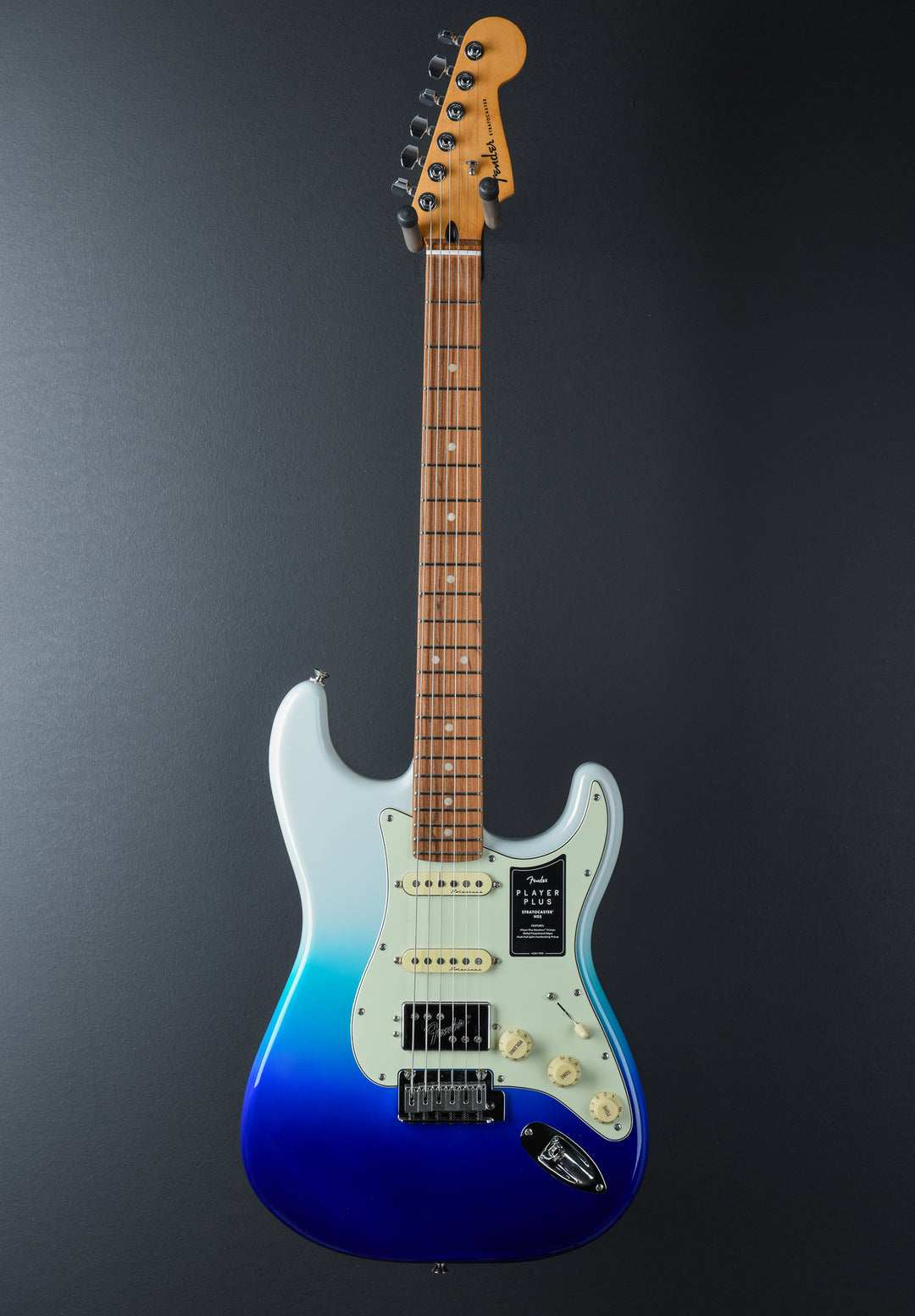 Player Plus Stratocaster HSS - Belair Blue w/Pau Ferro