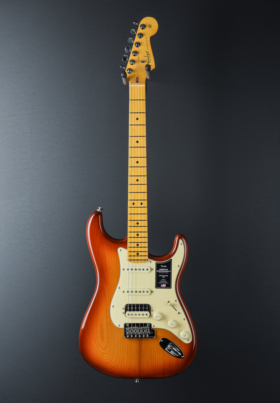 American Professional II Stratocaster HSS - Sienna Sunburst w/Maple