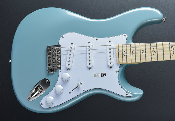 John Mayer Silver Sky - Polar Blue w/Maple