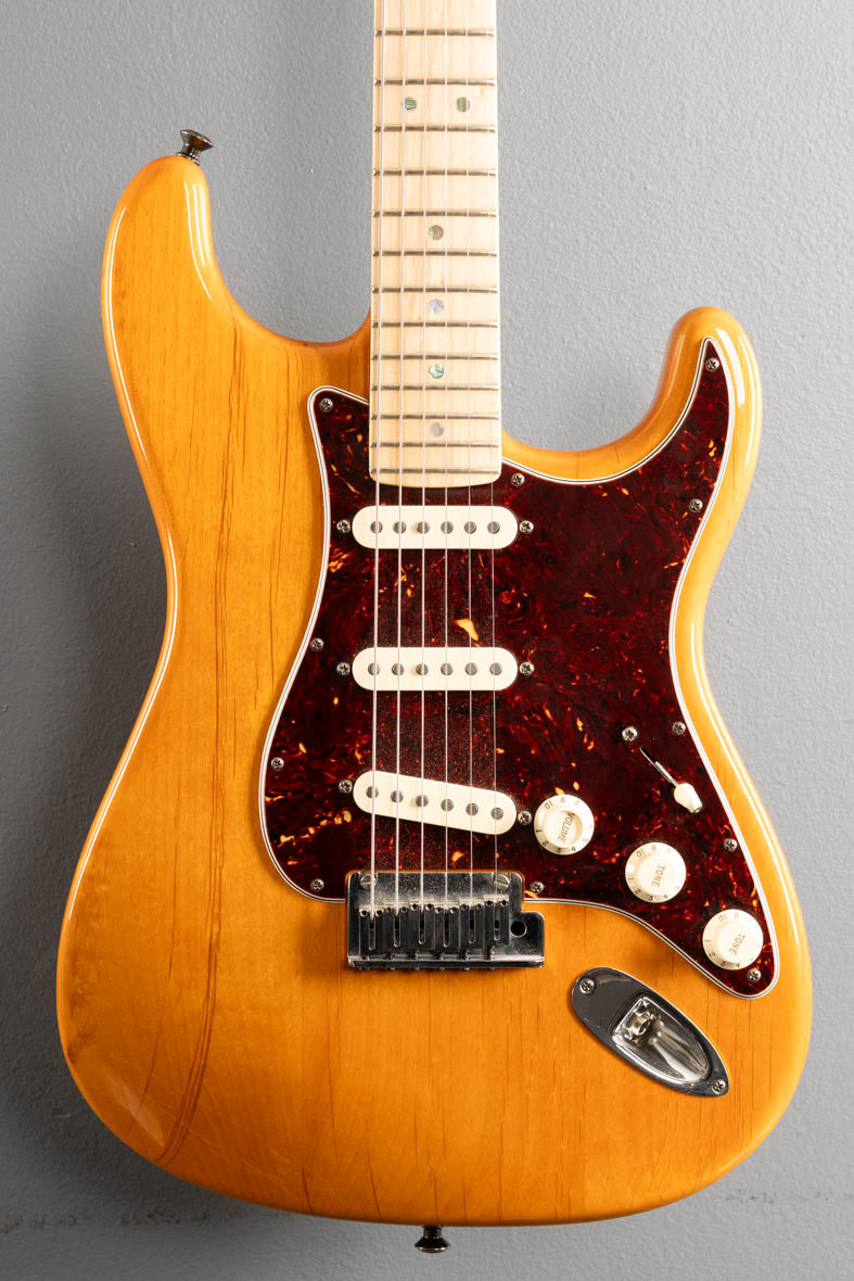 USED American Deluxe Stratocaster, 08