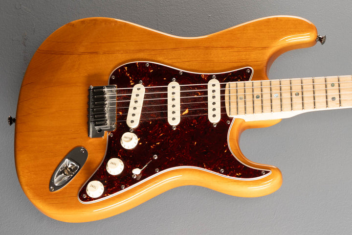 USED American Deluxe Stratocaster, 08