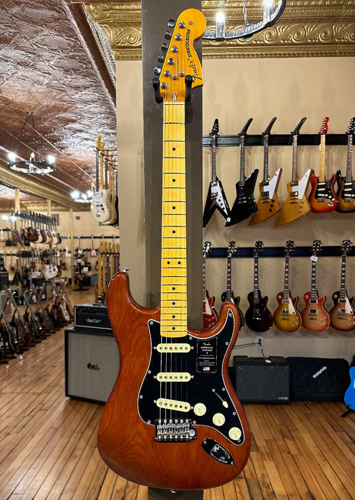 American Vintage II 1973 Stratocaster - Mocha w/Maple