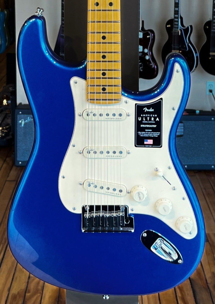 American Ultra Stratocaster – Cobra Blue w/Maple