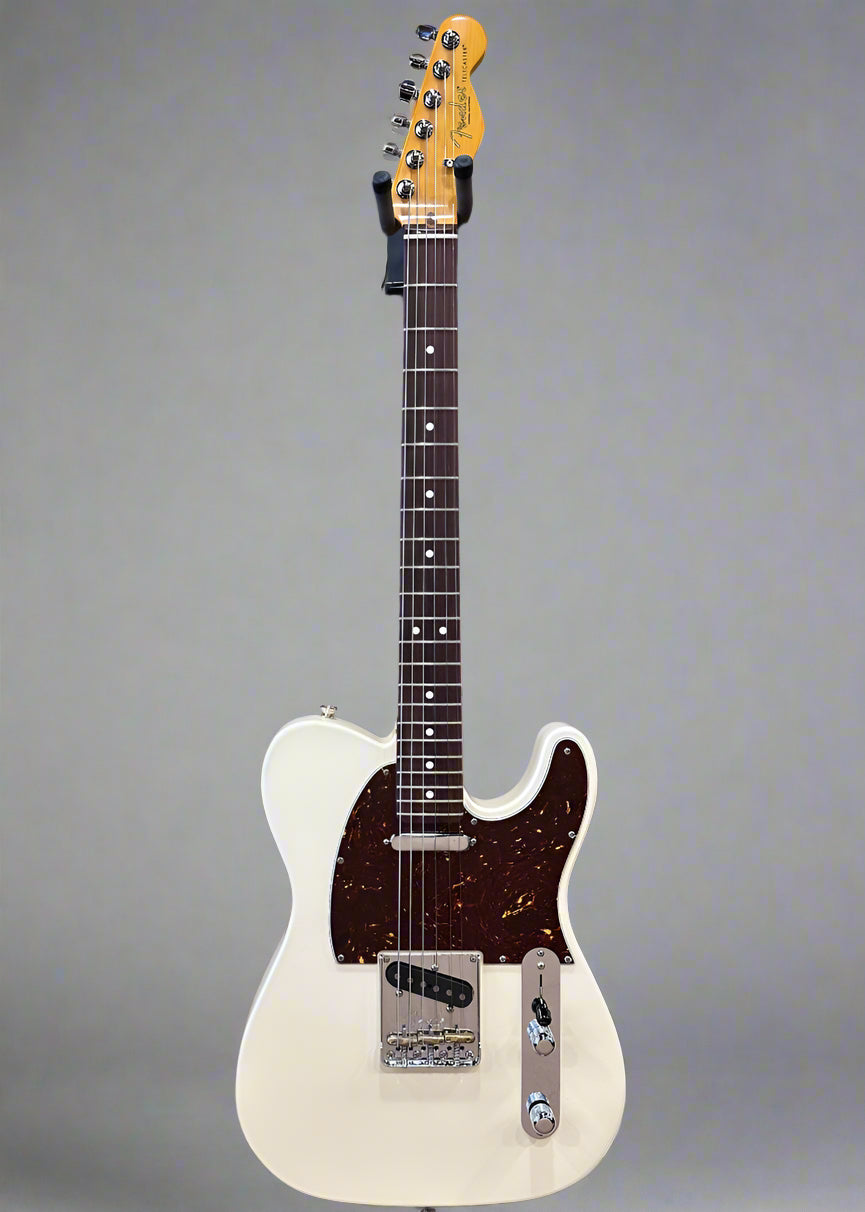 Used American Professional II Telecaster - Olympic White '23