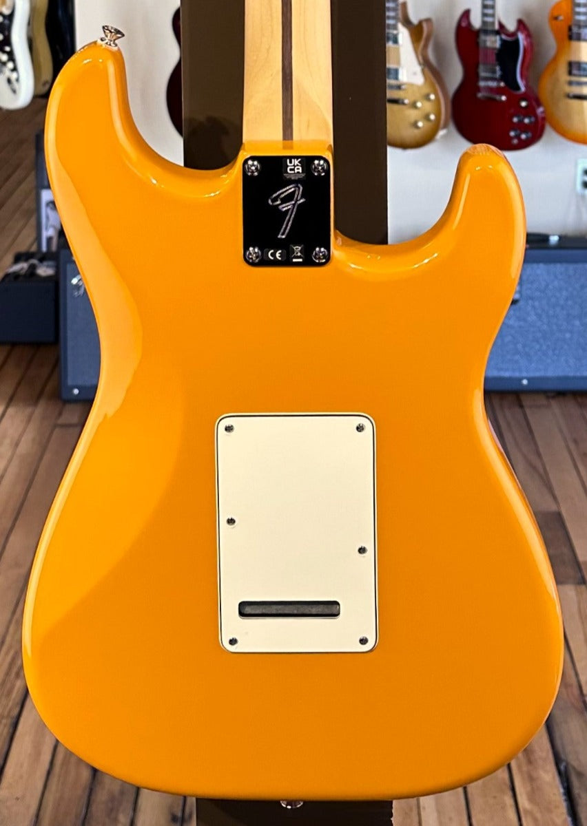 PLAYER STRATOCASTER® LEFT-HANDED