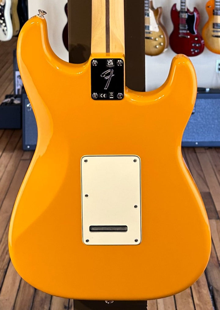 PLAYER STRATOCASTER® LEFT-HANDED