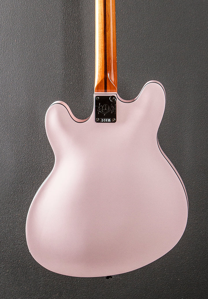 Tom DeLonge Starcaster - Satin Shell Pink