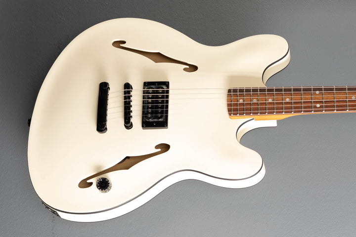 Tom DeLonge Starcaster - Satin Olympic White