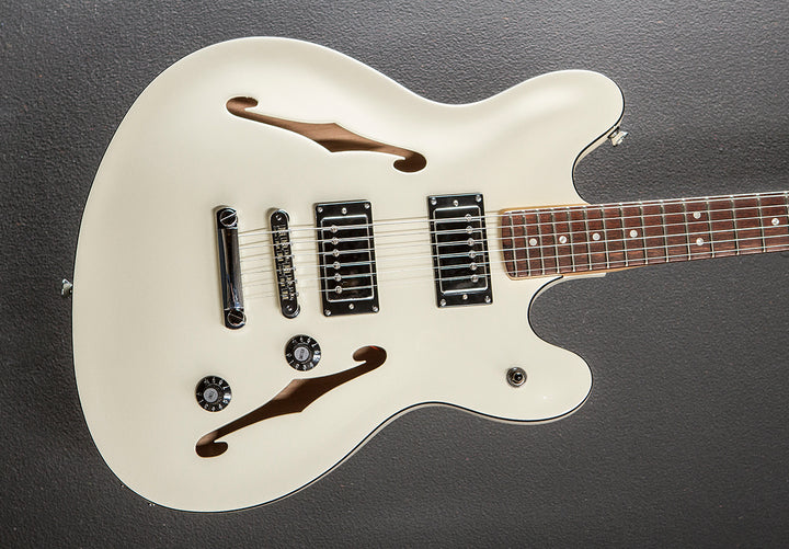 Affinity Series Starcaster Deluxe - Olympic White