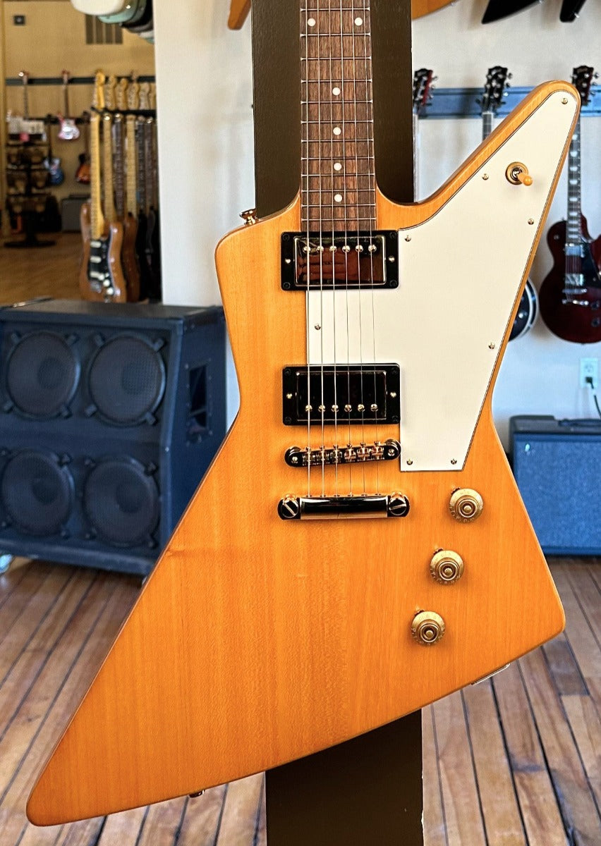 1958 Korina Explorer (White Pickguard) - Aged Natural