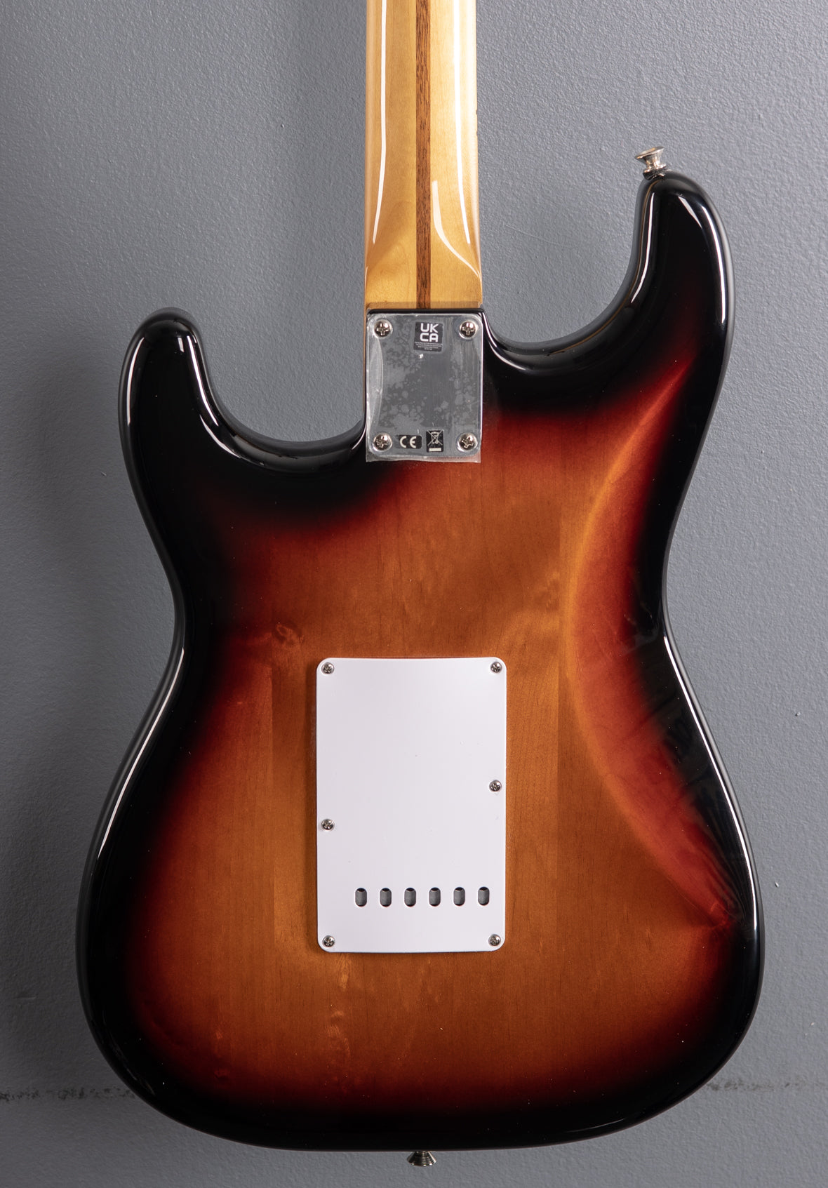Made in Japan Junior Collection Stratocaster Rosewood 3-Color Sunburst |  【クロサワ楽器店オンラインショップ】いい楽器とのいい出会いを。クロサワ楽器店通販サイト
