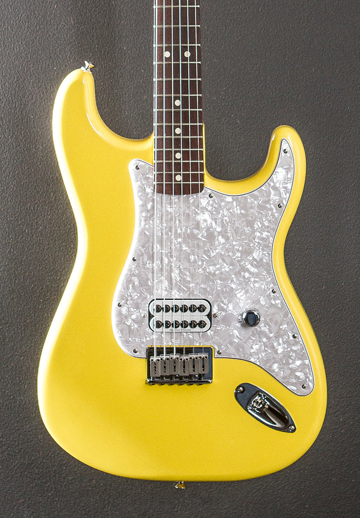 Used Limited Edition Tom DeLonge Strat '23