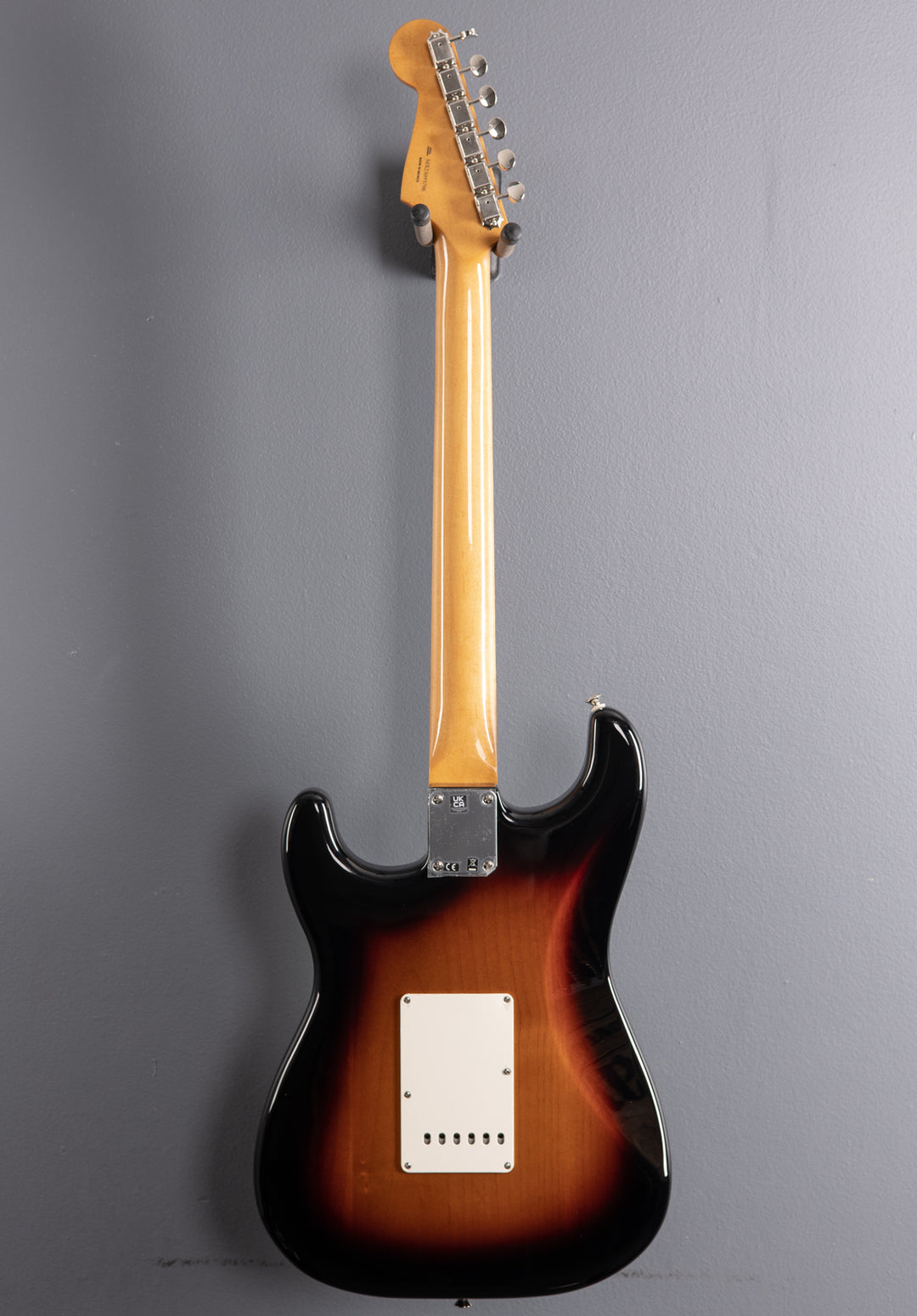 Vintera II 60's Stratocaster - 3 Color Sunburst