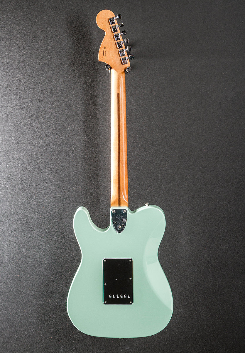 Vintera II 70's Telecaster Deluxe w/Tremolo - Surf Green