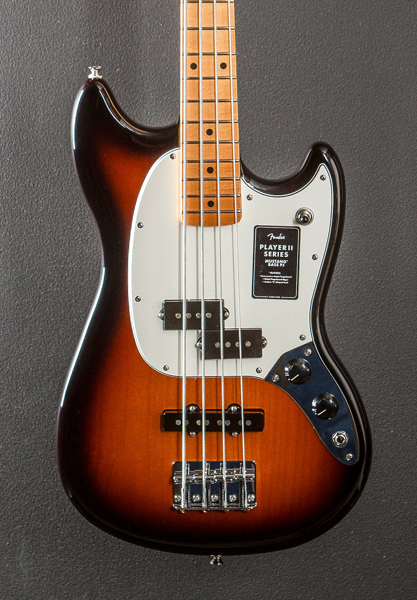 Player II Mustang Bass PJ - 3 Color Sunburst w/Maple