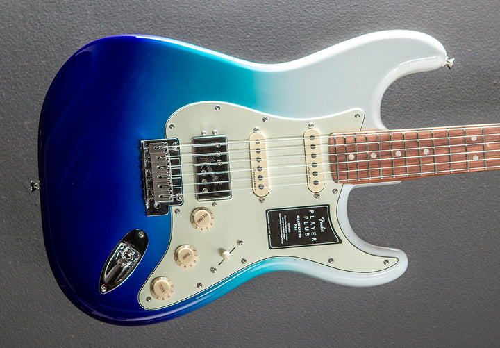 Player Plus Stratocaster HSS - Belair Blue w/Pau Ferro