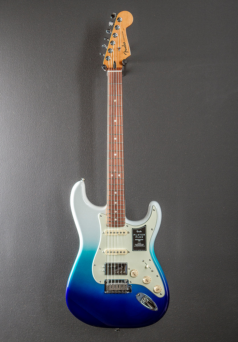 Player Plus Stratocaster HSS - Belair Blue w/Pau Ferro