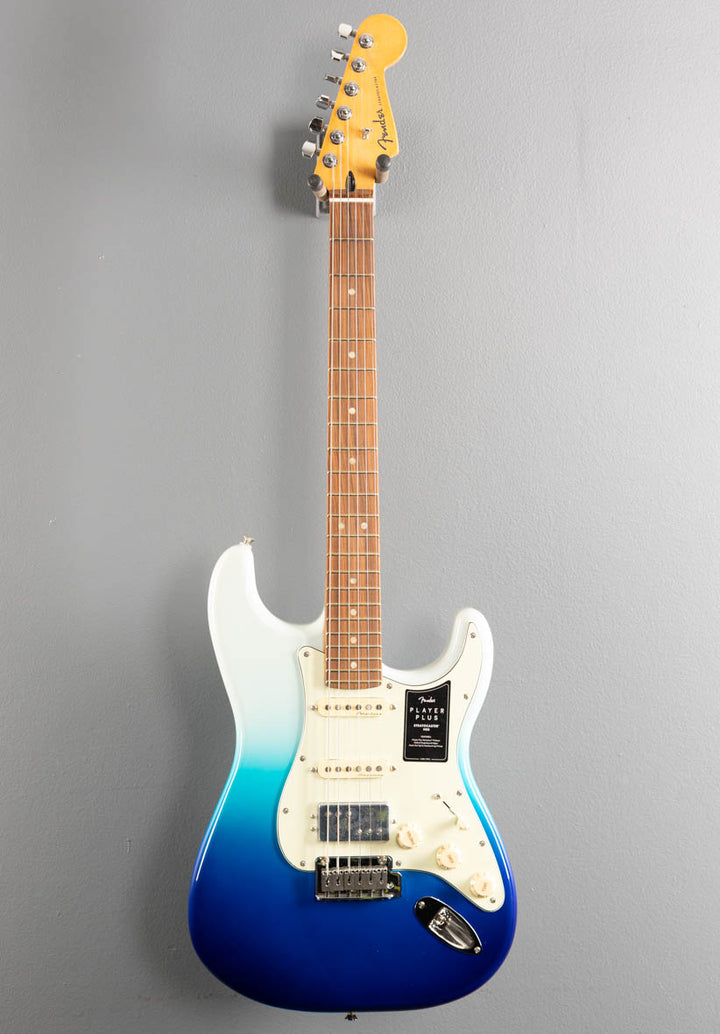 Player Plus Stratocaster HSS - Belair Blue w/Pau Ferro