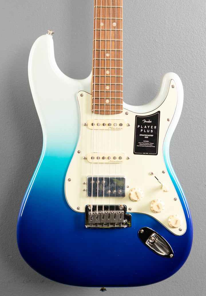 Player Plus Stratocaster HSS - Belair Blue w/Pau Ferro