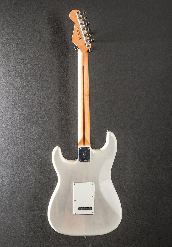 Player II Stratocaster - White Blonde