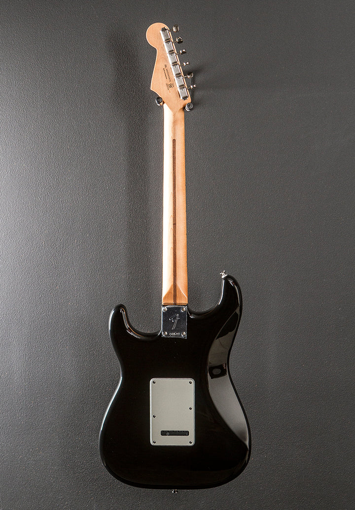 Player II Stratocaster - Black w/Maple