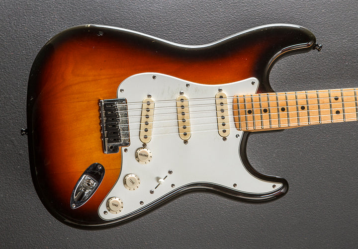 Used American Strat '99