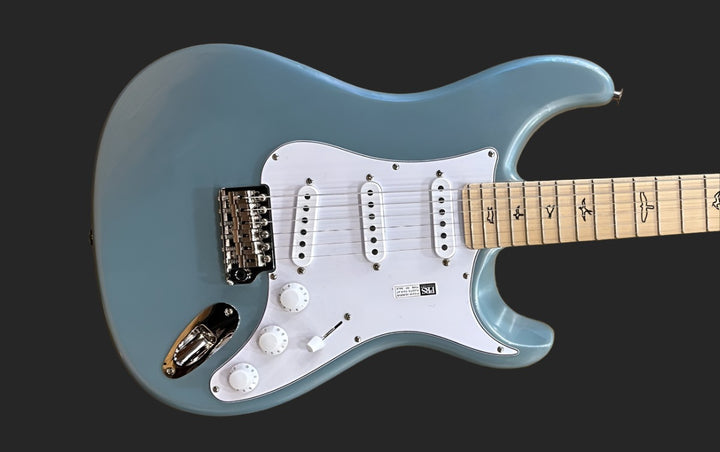 John Mayer Silver Sky - Polar Blue w/Maple