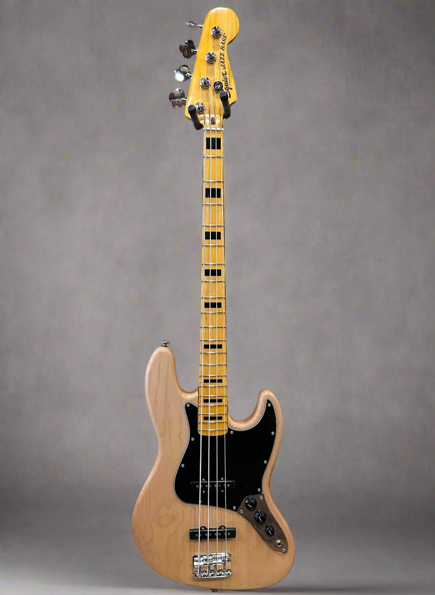 Classic Vibe 70's Jazz Bass - Natural