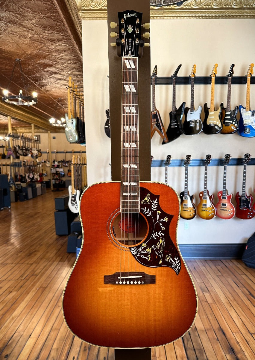 Hummingbird Original - Heritage Cherry Sunburst