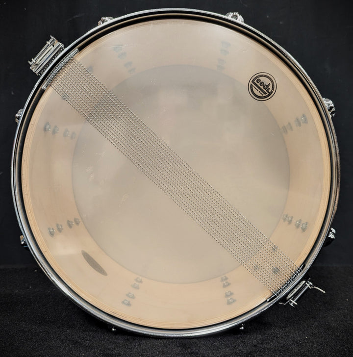 White Marine Pearl Snare