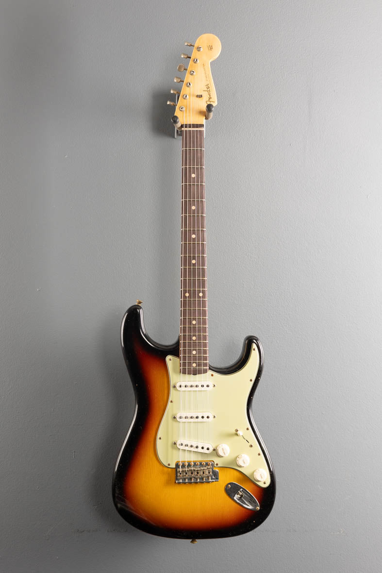 1960 Journeyman Relic Stratocaster - 3 Color Sunburst