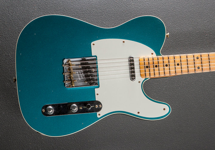 Limited Edition Tomatillo Journeyman Relic Tele Custom